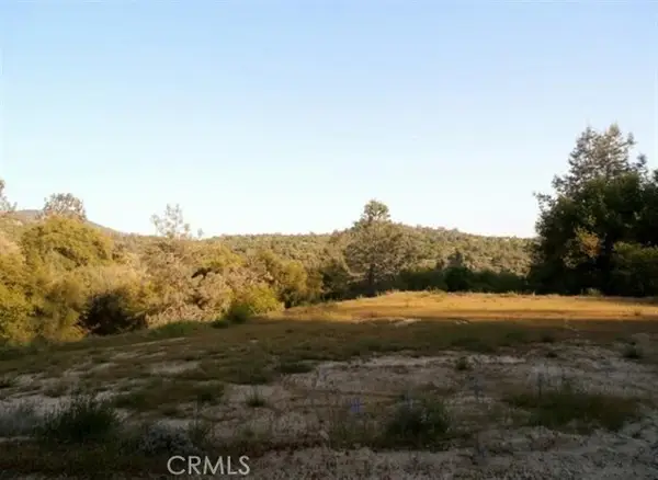 37 Lynx Lane, Prather, CA 93651