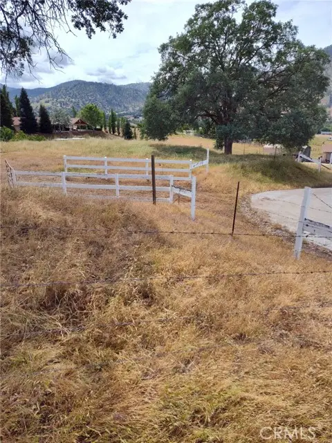 8121 Monreal, Sanger, CA 93657 - #2