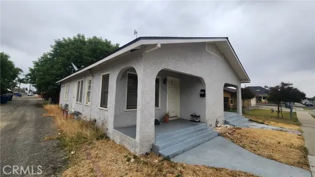 450 6th, Coalinga, CA 93210 - #2