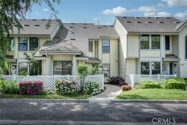 923 Foxhill, Fresno, CA 93720 - #1