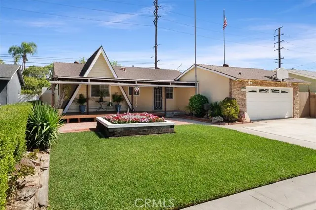 1917 Flora St, Santa Ana, CA 92704 - #2