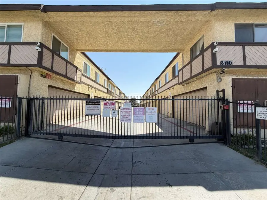 38710 10th Street  #12, Palmdale, CA 93550 - #2