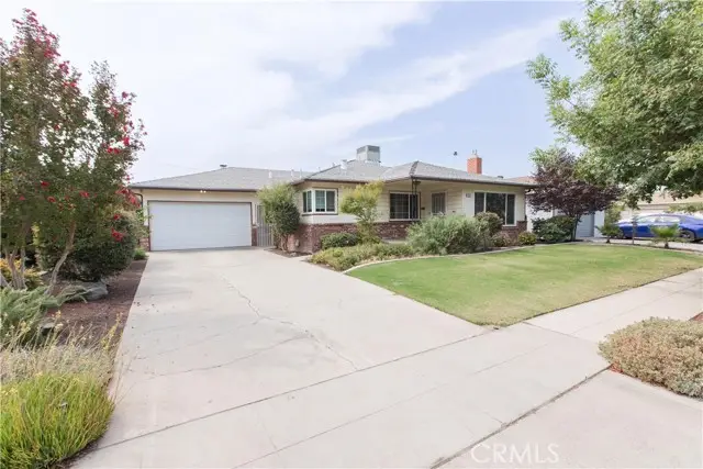 3522 Redlands, Fresno, CA 93726 - #2