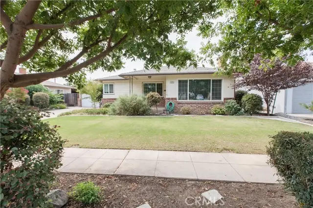 3522 Redlands, Fresno, CA 93726 - #3