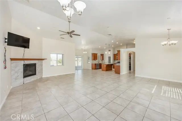 9175 Cottonwood, Hesperia, CA 92345 - #3