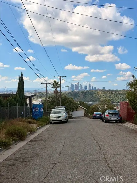621 Etta Street, Los Angeles, CA 90065