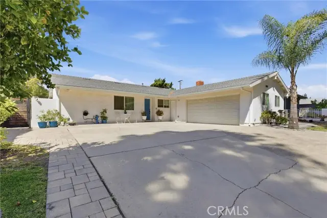 11637 Prager, Sylmar, CA 91342 - #1