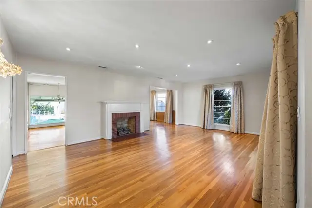 1207 Graynold, Glendale, CA 91202 - #1