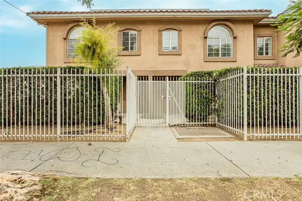 15044 Nordhoff Street  #8, North Hills, CA 91343