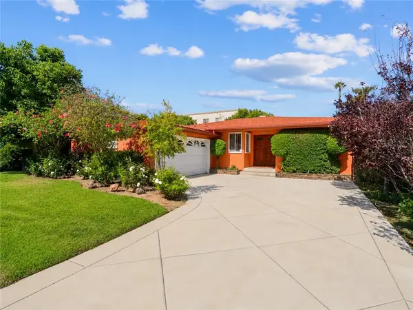 7044 Mammoth Avenue, Van Nuys, CA 91405