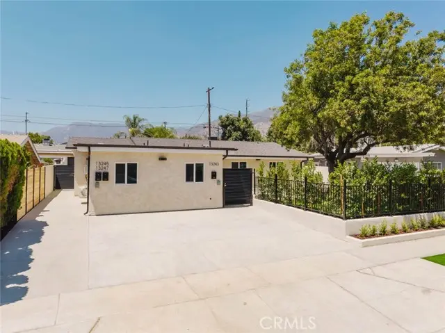 13243 Calcutta Street, Sylmar, CA 91342 - #1