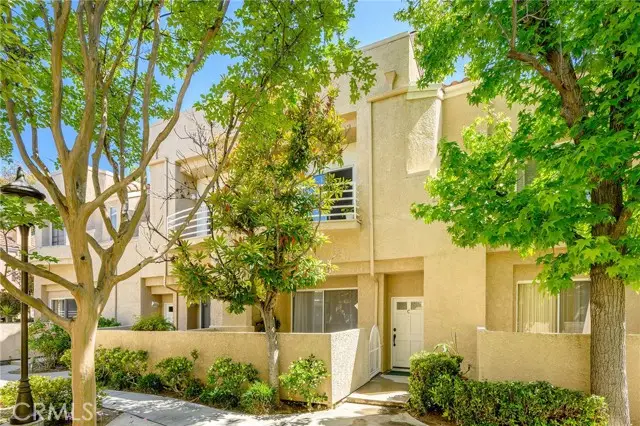 25703 Holiday Circle  #C, Stevenson Ranch, CA 91381 - #2