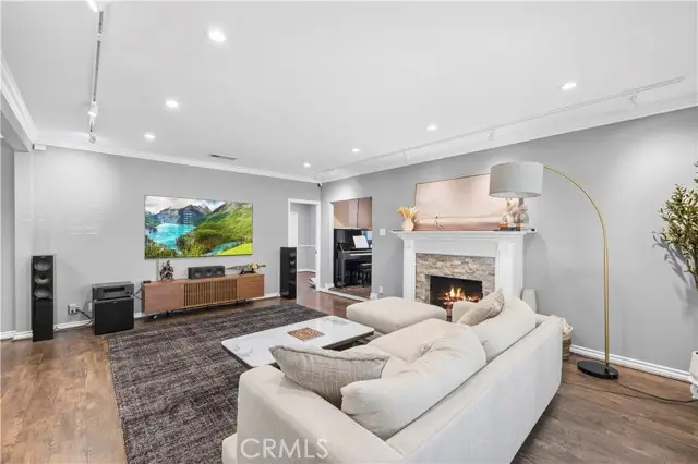 1358 Justin, Glendale, CA 91201 - #3