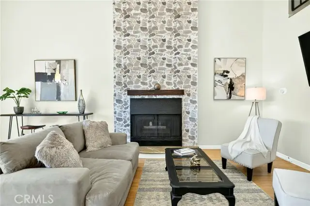 4660 Coldwater Canyon Avenue  #20, Studio City, CA 91604 - #3
