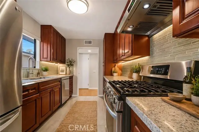 1304 Stanley  #10, Glendale, CA 91206 - #2