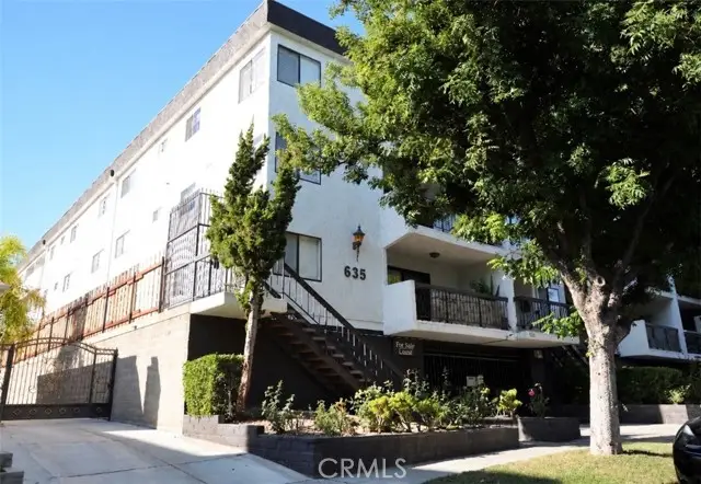 635 Elmwood Avenue  #204, Burbank, CA 91501 - #1