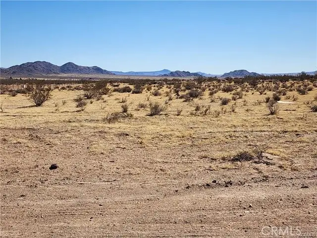 400 Cascadian Ave, Lucerne Valley, CA 92356 - #1