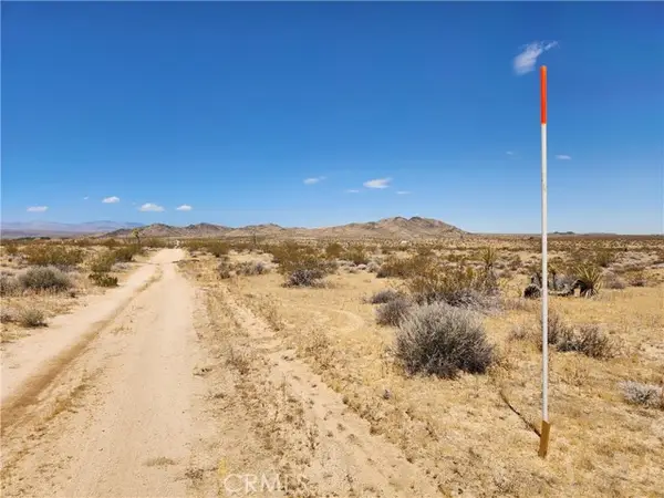 15 Bowman Trail, Joshua Tree, CA 92252