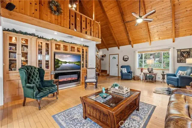 5375 Chaumont, Wrightwood, CA 92397 - #2