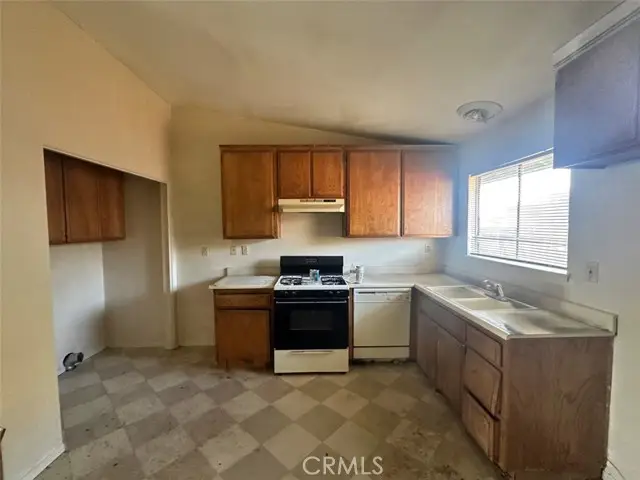12765 Pocomoke Road, Apple Valley, CA 92308 - #3