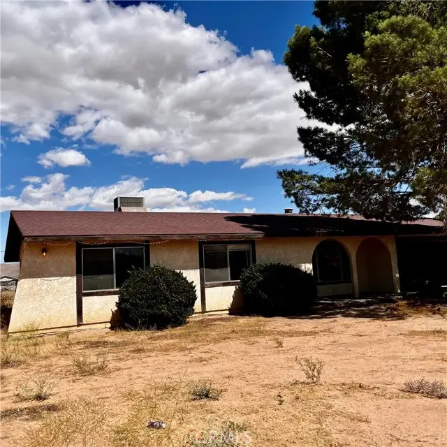 15375 Cheyenne Road, Apple Valley, CA 92307 - #1