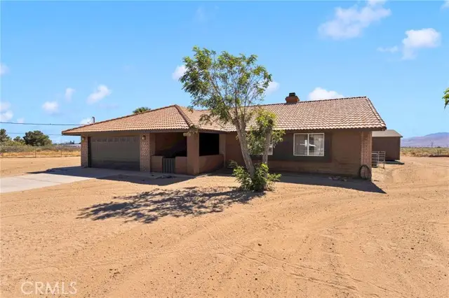 10521 3rd Avenue, Hesperia, CA 92345 - #3