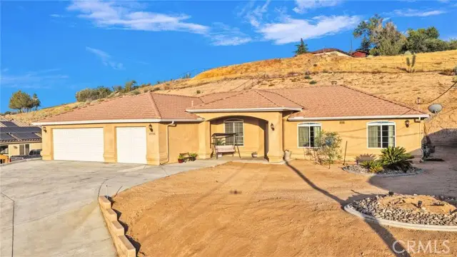 17725 Bangor, Hesperia, CA 92345 - #3