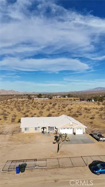 10575 Estrella, Apple Valley, CA 92308