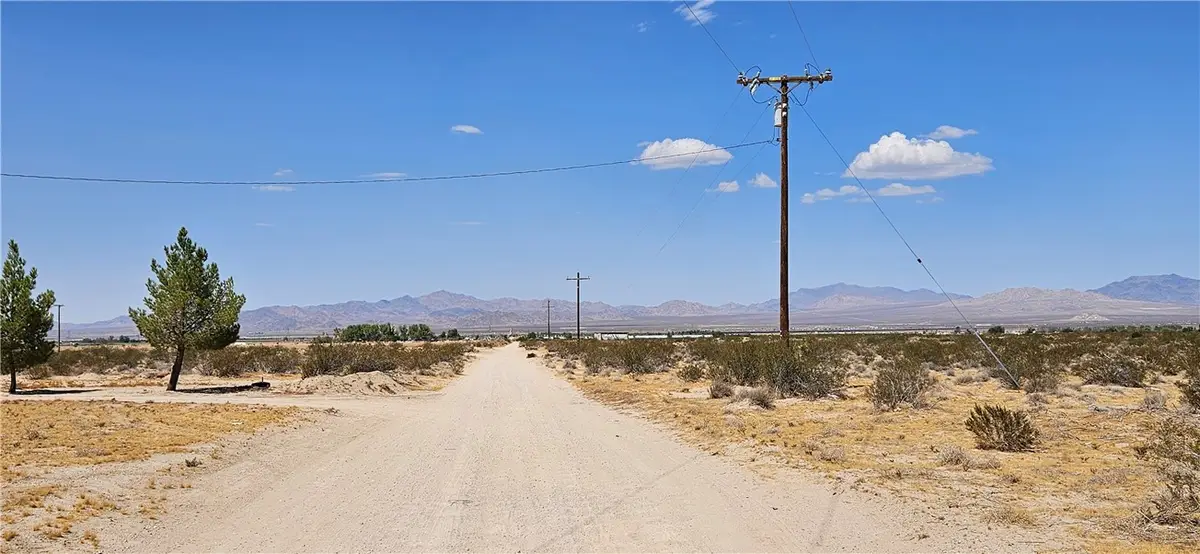 800 Lincoln Rd., Lucerne Valley, CA 92356 - #1