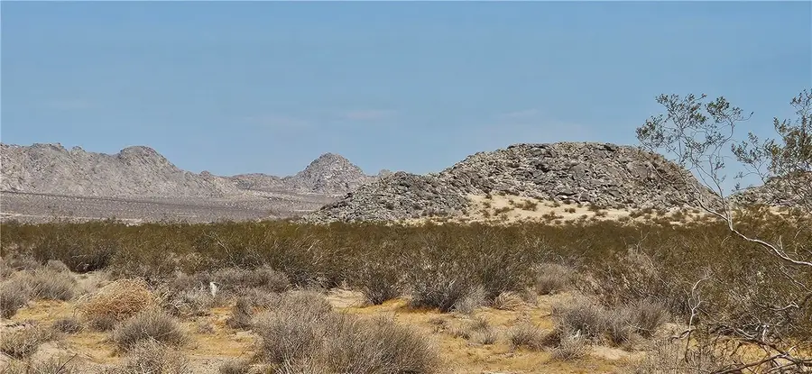800 Lincoln Rd., Lucerne Valley, CA 92356 - #2