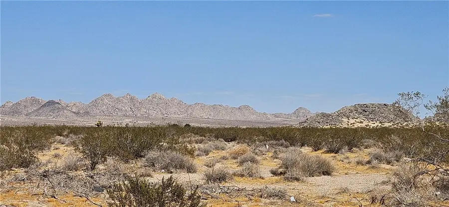 800 Lincoln Rd., Lucerne Valley, CA 92356 - #3