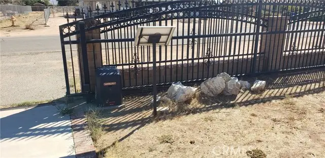 22368 Cholena Road, Apple Valley, CA 92307 - #2