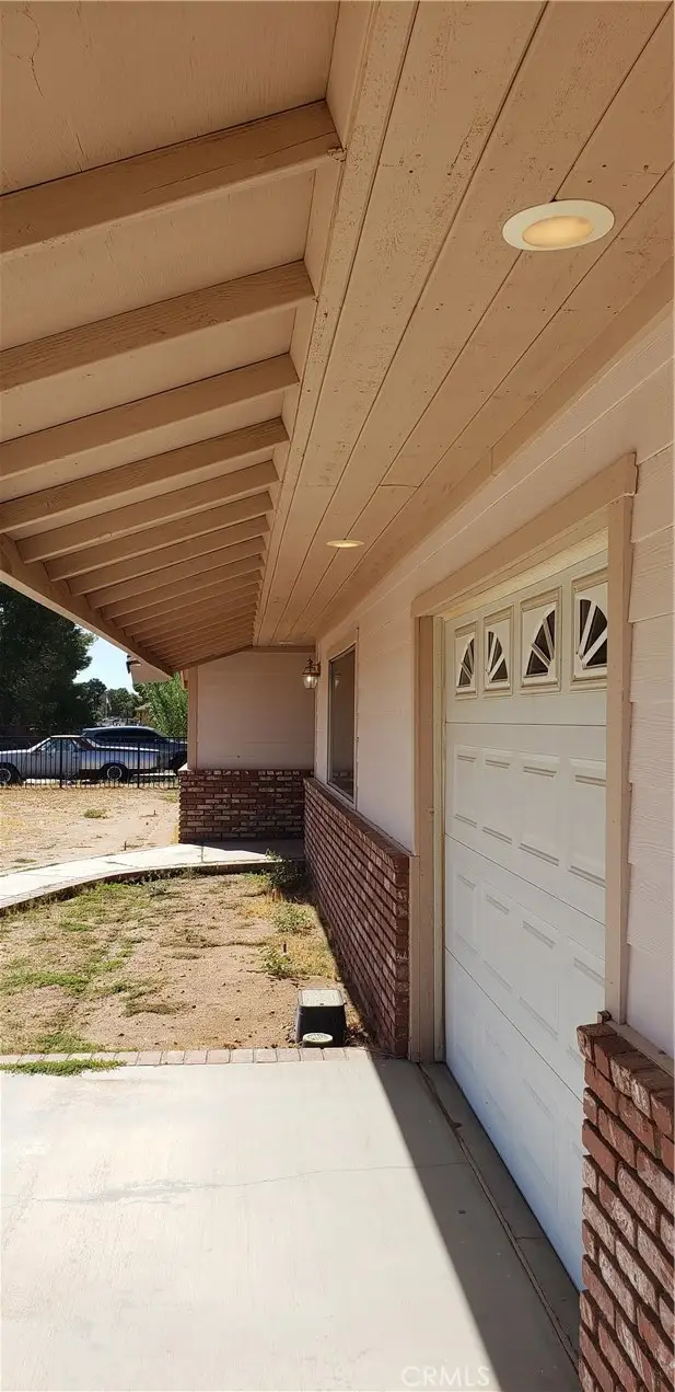 22368 Cholena Road, Apple Valley, CA 92307 - #3