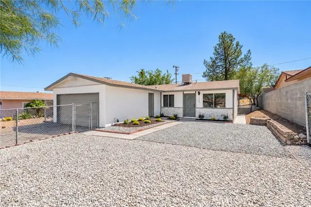 1732 De Anza Street, Barstow, CA 92311 - #2