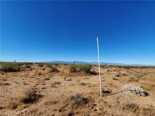 2 Ave L12, Lancaster, CA 93535