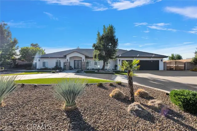 6980 Oak View Court, Hesperia, CA 92344 - #2