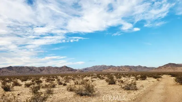 400 Near Greastwood Lane, Lucerne Valley, CA 92356 - #3