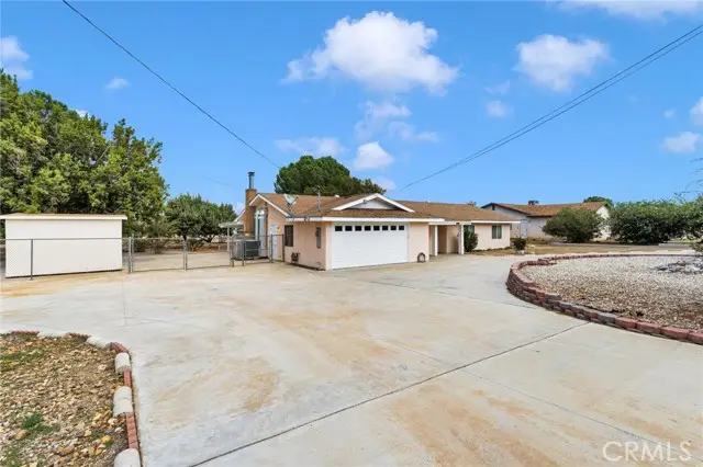 17392 Poplar, Hesperia, CA 92345 - #3