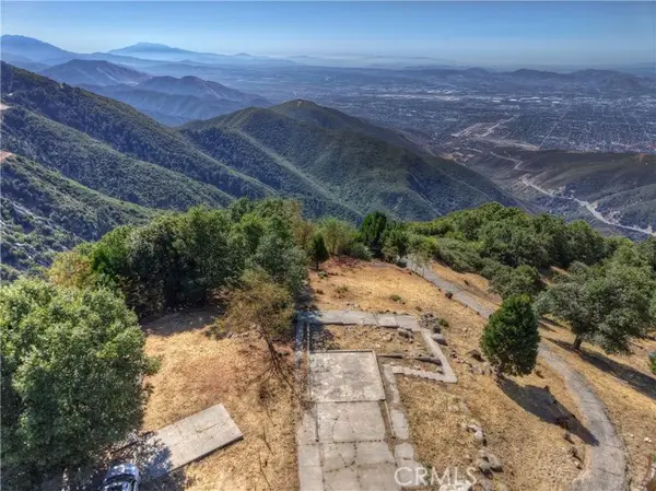 1180 Saturn Way, Crestline, CA 92325