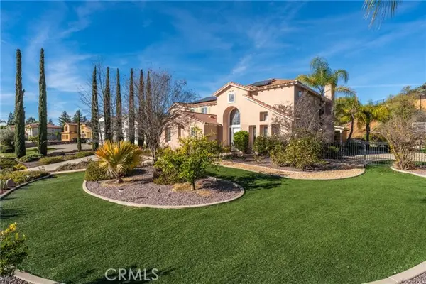 952 Creek View, Redlands, CA 92373