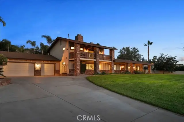 5334 Agate Street, Riverside, CA 92509 - #3