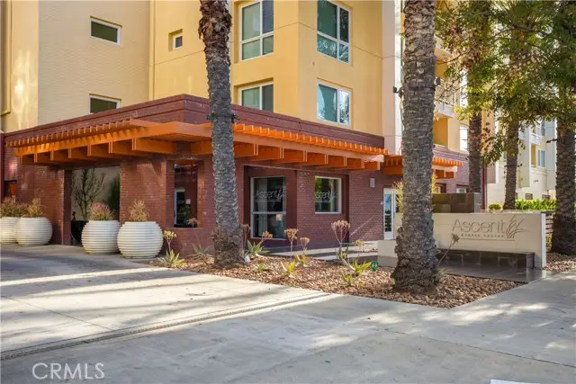 21301 Erwin  #526, Woodland Hills, CA 91367 - #2