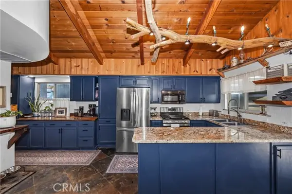 521 Fir Drive, Green Valley Lake, CA 92341