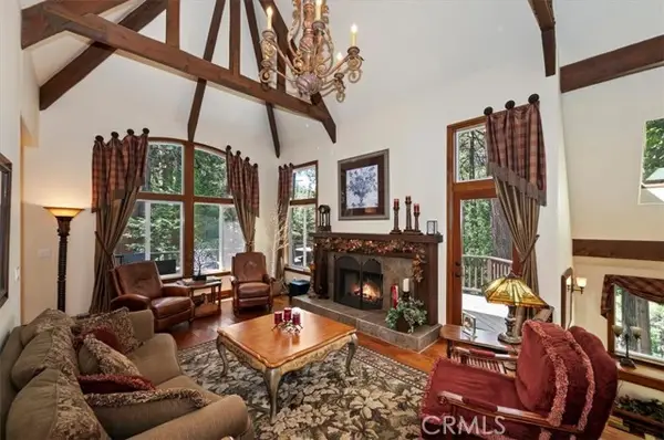 400 Merrimack Drive, Lake Arrowhead, CA 92352