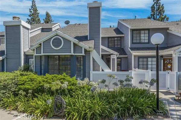 317 Monroe Court, Azusa, CA 91702