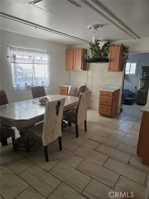 515 Crawford Street, Bakersfield, CA 93305 - #3