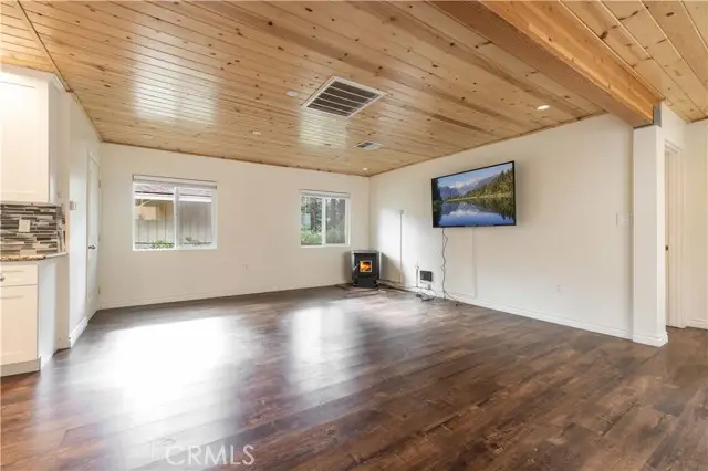 137 Barker, Big Bear City, CA 92314 - #2