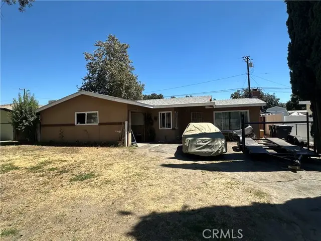 122 Pioneer Avenue, Redlands, CA 92374 - #1