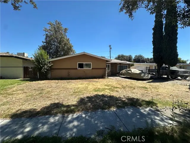 122 Pioneer Avenue, Redlands, CA 92374 - #3