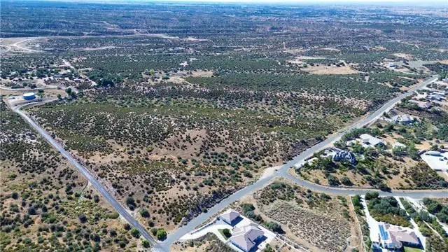 2 Landover Road, Hesperia, CA 92344 - #2